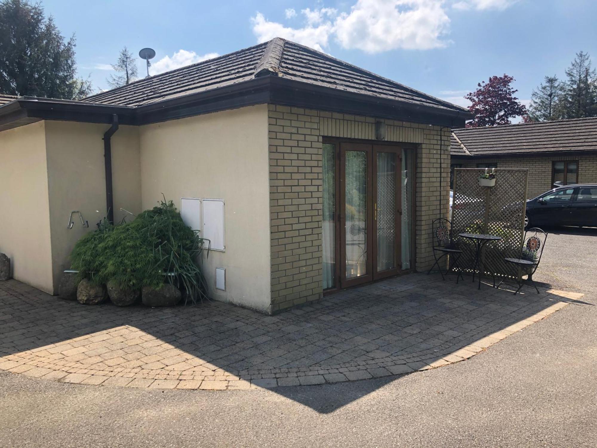 Borodino Studio Apartment Enniscorthy Exterior photo